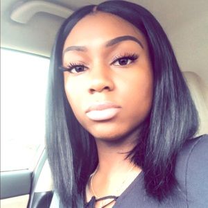 Meet your Posher, Rena